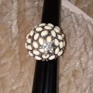 💞SALE!💞Vintage Enamel Rhinestone Metal Stretch Ring with Star. Estate Jewelry.